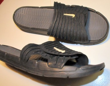 mens black shower shoes