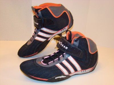 Basketball Shoe Stores on Team Adidas Good Year Basketball Shoes Cushioned Athletic Mens Size 10