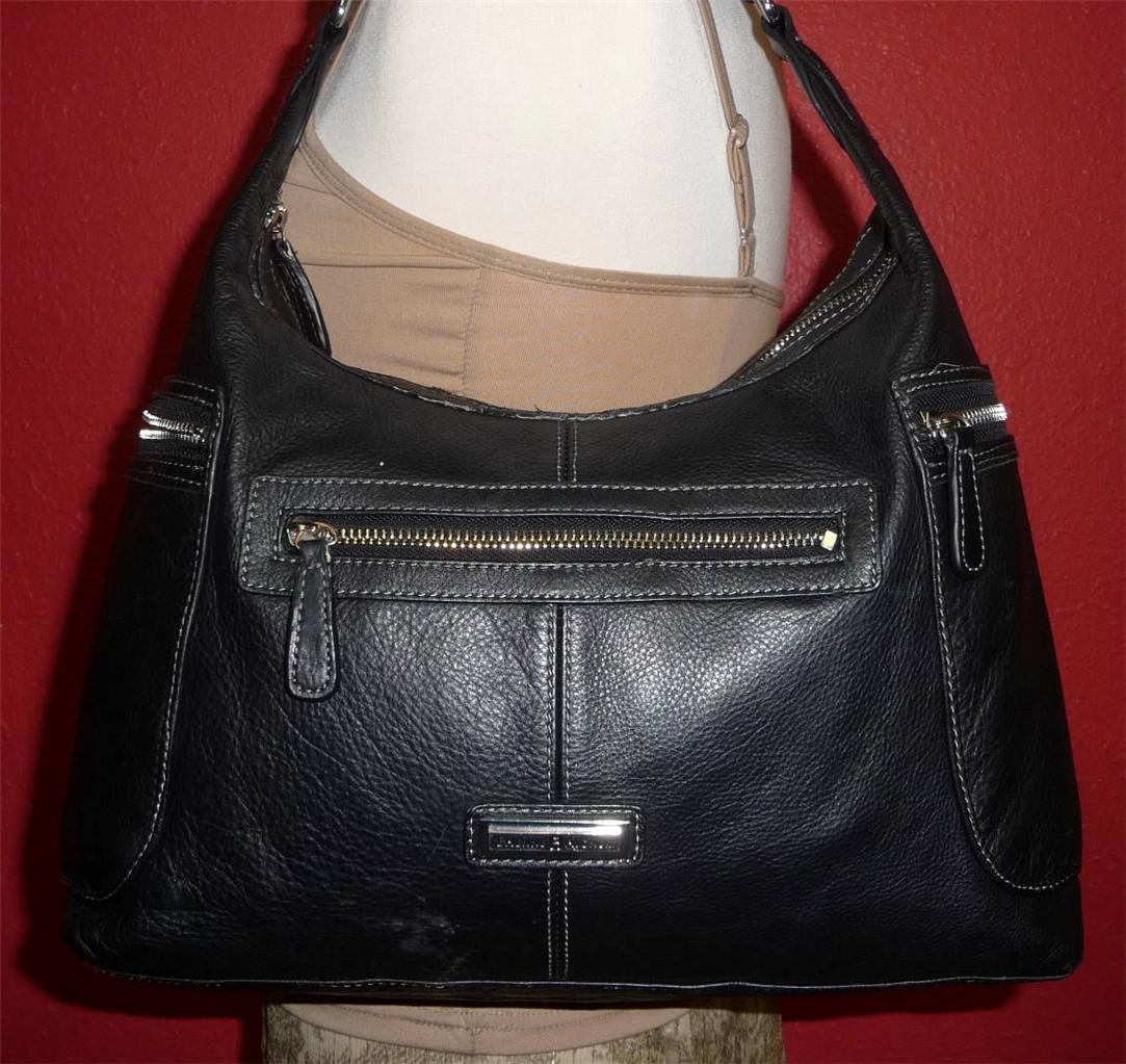ETIENNE AIGNER Black Leather MediumLarger Hobo Satchel Shoulder Tote