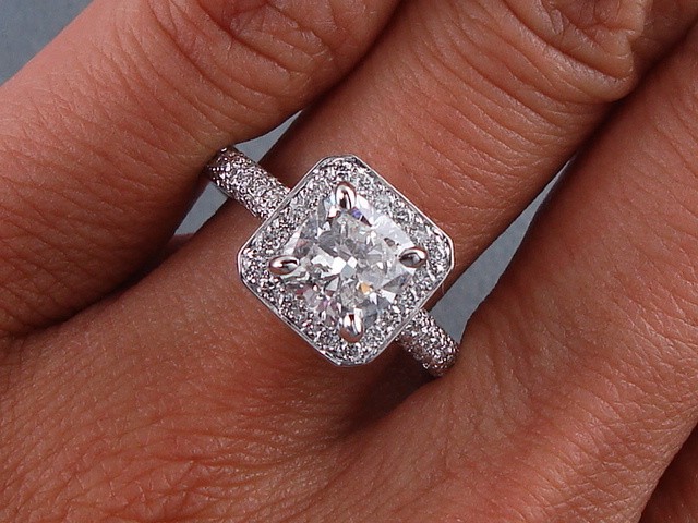 1 75 carat cushion cut diamond engagement ring