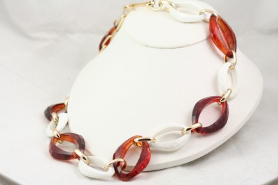 Costume Vintage Jewelry on Vintage Plastic Costume Jewelry Tortoiseshell Necklaces Ebay
