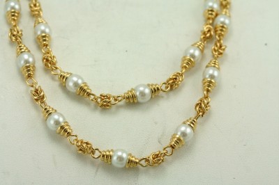 Costume Jewelry Pearl Necklace on Lindenwold Costume Jewelry 14kt Gold Plated Lot 2 Faux Pearl Necklaces