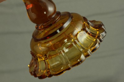 Queen Anne Lamp on Amber Molded Pattern Glass Base Queen Anne No 1 Burner Oil Lamp   Ebay