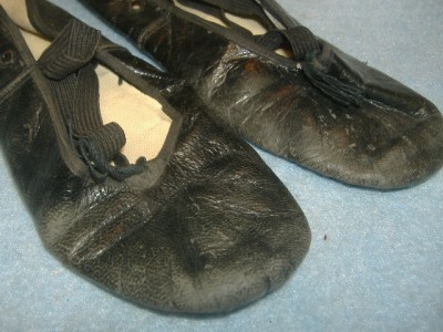 WELL WORN Ballet Slippers BLACK DANCER LEATHER USED SMALL DANCING SHOES Vintage | eBay
