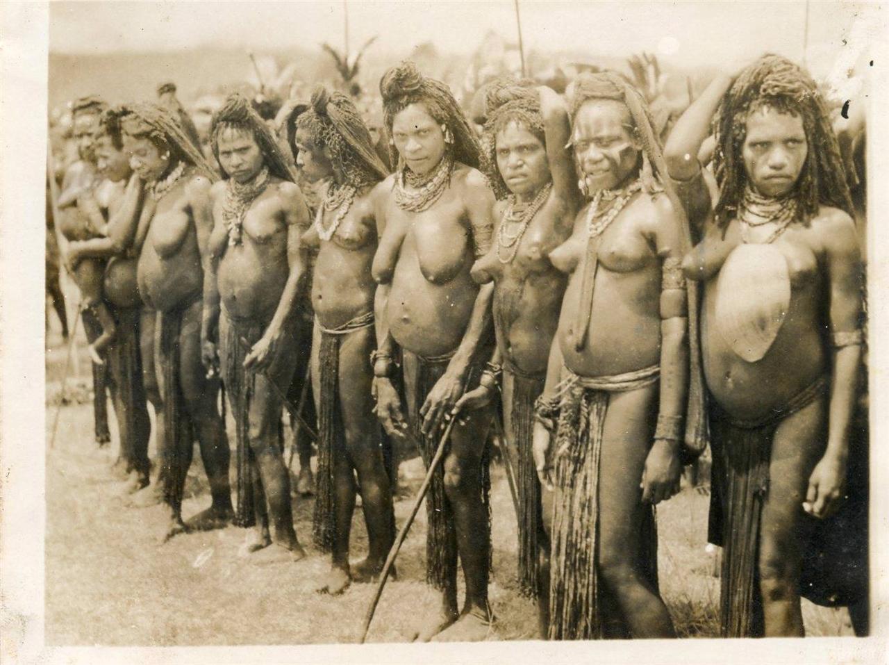 Pictures Of Natives Nude 105