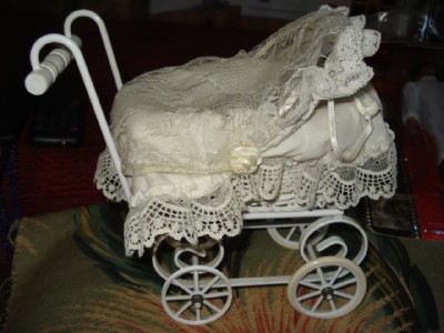 Wicker Baby Stroller on Vtg Baby Doll White Wicker Small Fancy Stroller Buggy Pram W  Lace