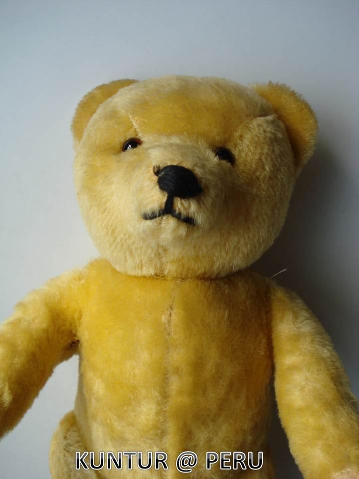 teddy bear with cast on arm