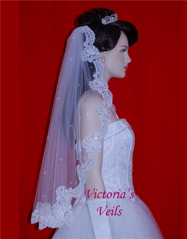 White Scalloped Lace Wedding Mantilla Veil