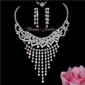 SWAROVSKI RHINESTONES JEWELRY SET 8S2
