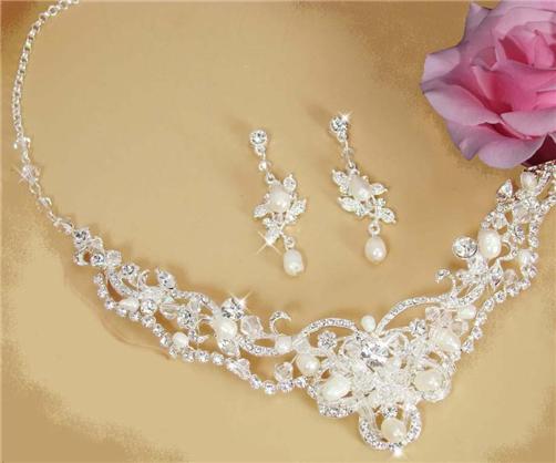 affordable necklace earrings set