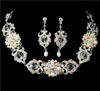 COUTURE SWAROVSKI CRYSTAL FRESHWATER PEARL NECKLACE EARRING SET WS 7844