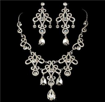 ELEGANT CRYSTAL JEWELRY NECKLACE EARRING SET WS 8387