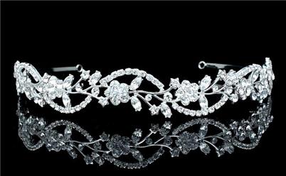 GORGEOUS SWAROVSKI RHINESTONE BRIDAL PROM TIARA HT6