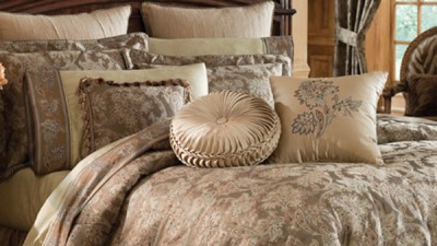 Croscill Bedding Sale on Botticelli 18 X18  Fashion Print Pillow By Croscill New