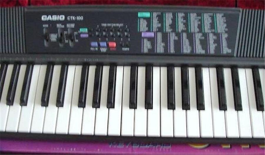 CASIO CTK100 KEYBOARD ♫ Synth w/Full Size Keys, Music Stand & Drum