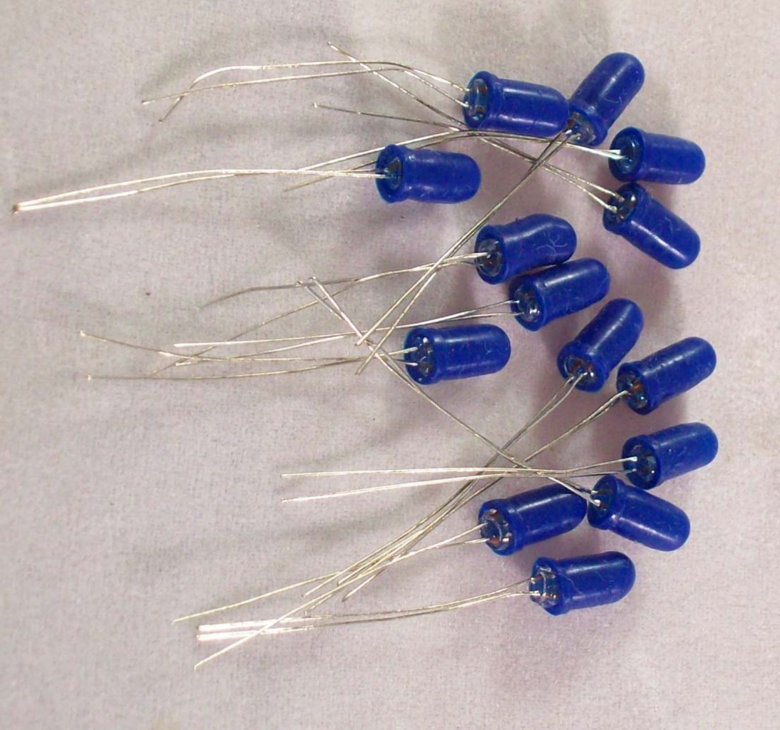 DELCO OLDSMOBILE RADIO DISPLAY LIGHT BULBS FOR CD CASSETTE