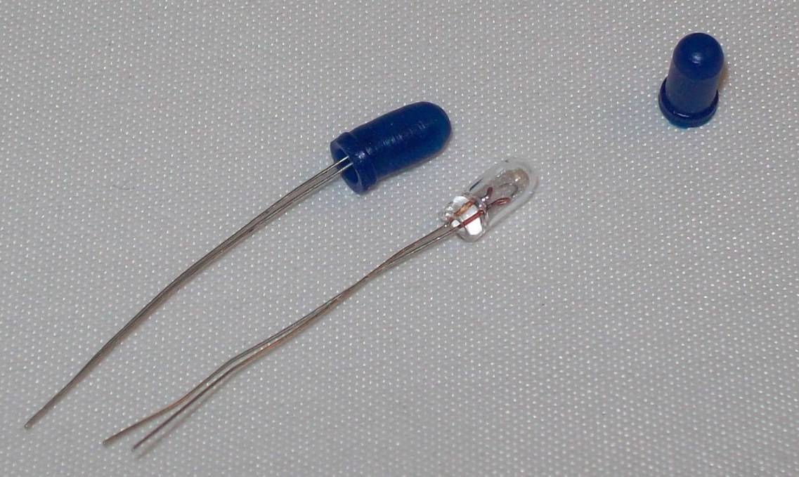 10 Blue Rubber radio and climate control light bulb covers 3 and 4mm