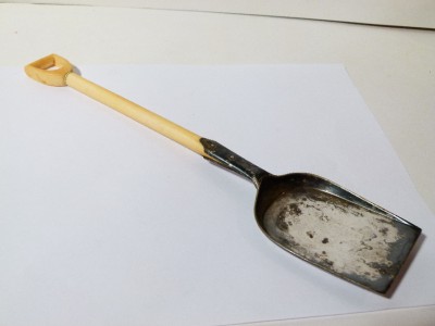 Antique spade shovel clearance