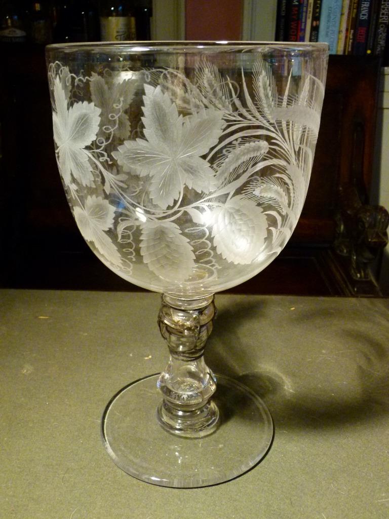 Antique 18-19thC HUGE Free Blown Engraved Hops & Barley ALE Glass RUMMER 15" - Afbeelding 1 van 1