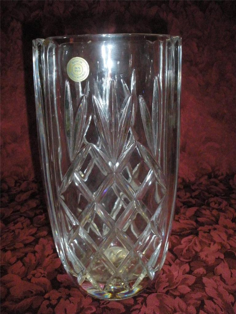STUNNING 24 LEAD CRYSTAL VASE 'CORTINA 'BOHEMIA CRYSTAL CZECHOSLOVAKIA