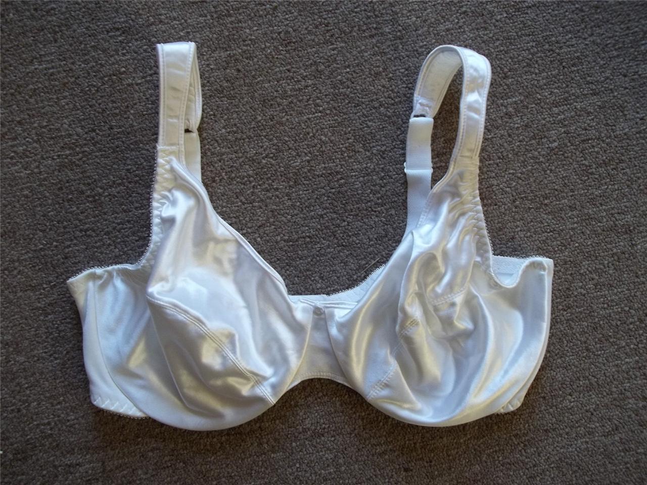 JUST MY SIZE SATIN BRA COMFORT STRAP 1985 FULL COVERAGE UNDERWIRE WHITE