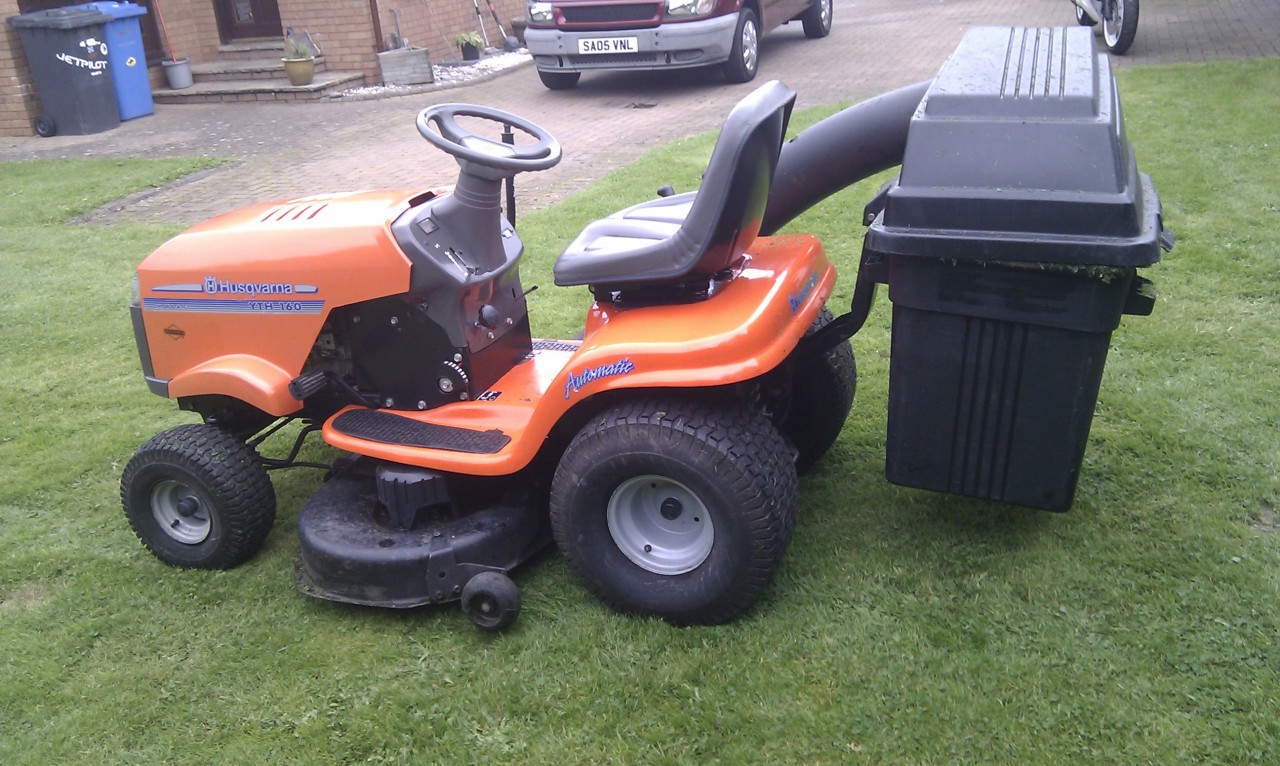 HUSQVARNA YTH 160 RIDE ON LAWN MOWER, 2005 HYDROSTATIC. eBay