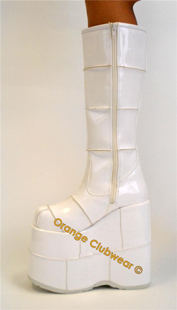 demonia stack 301 boot