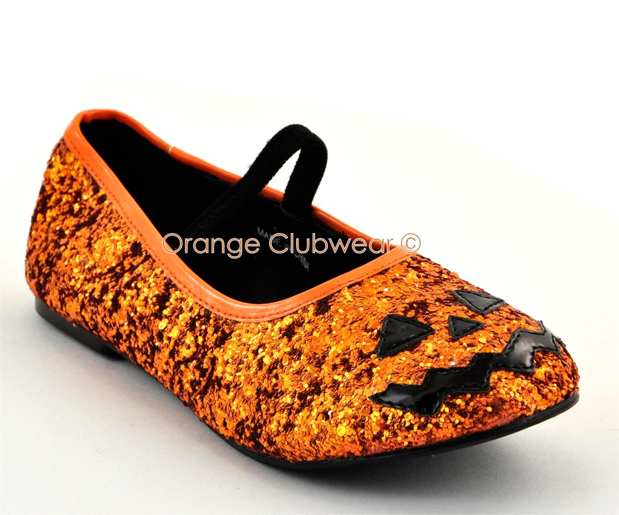 Shop By Country 9 Halloween Sensory Activities for Kids Ever since I went to a conference session a while back on multi-sensory learning, I have been trying to incorporate as many senses as I can into an activity.