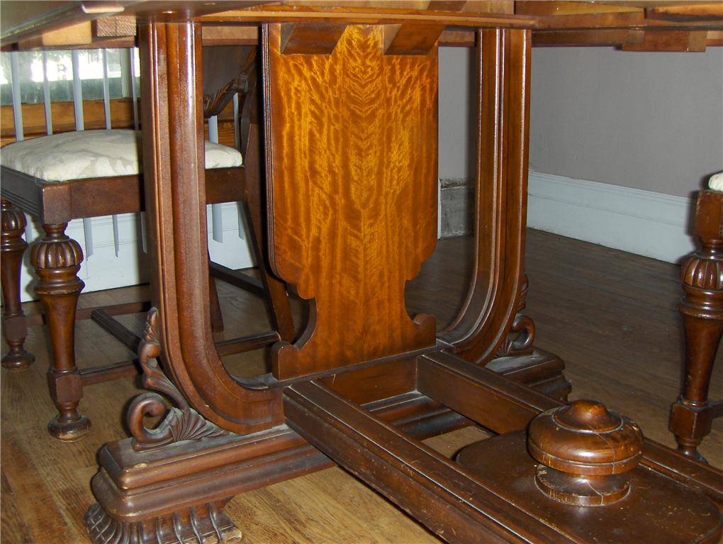 jefferson woodworking company table and 5 chairs