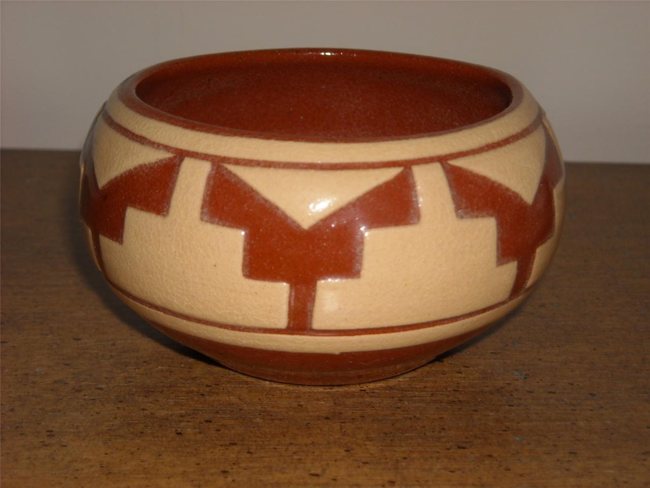 Vintage Pine Ridge Sioux Pottery Ella Irving small bowl Native American