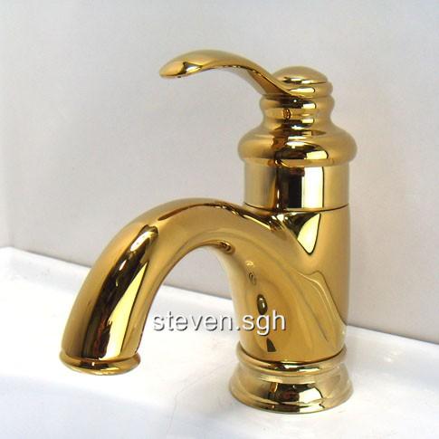 eBay Image Hosting at www.auctiva.com