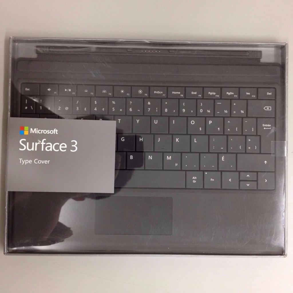 Microsoft Surface 3 Type Cover French Black / Bright Blue New Open Box