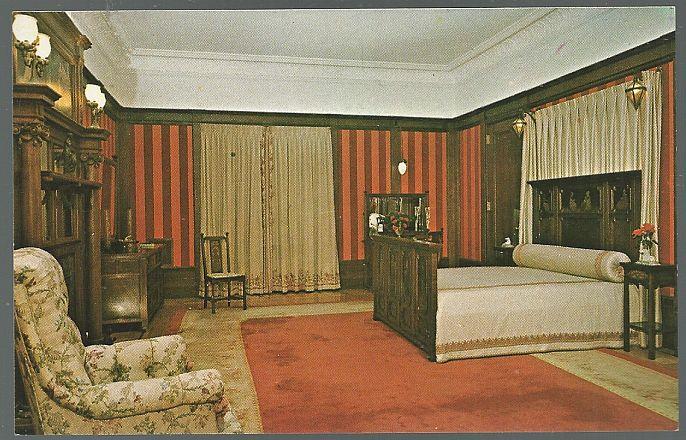 Postcard - Modern English Bedroom in the Flagler Museum, Palm Beach, Florida