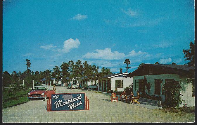 Postcard - Mermaid Motel, Weeki Wachee Spring, Florida