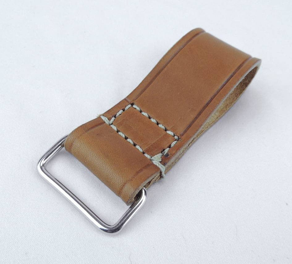 125C_LEATHER WORK BELT CLIP_TAPE MEASURE_PHONE HOLDER_AMISH HANDMADE