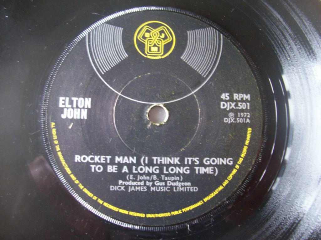 Elton John - Rocket Man