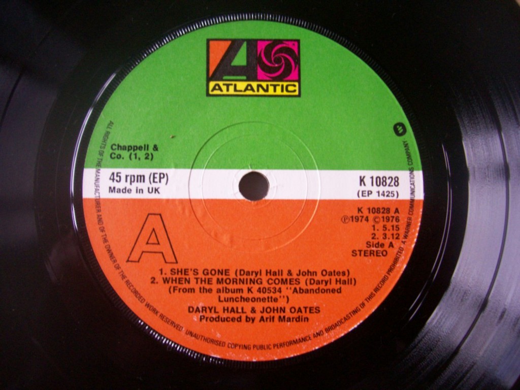 Daryl Hall + John Oates 7"