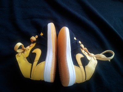infant nike shoes size 3c