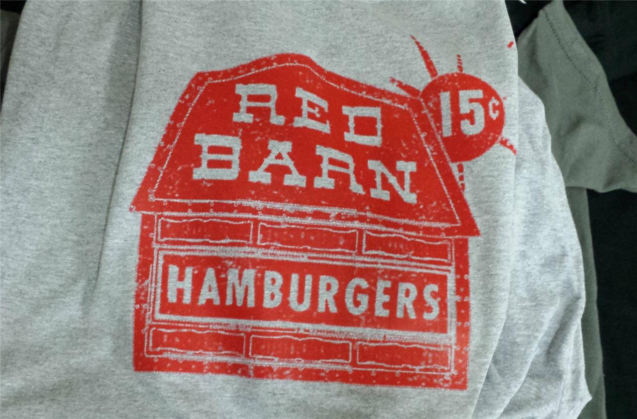 RED BARN vintage style T Shirt Funny Old Chicken Hamburger Restaurant