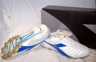 DIADORA LX LT MG 14 Soccer Shoes-Cleats NIB- SIZE 9 US