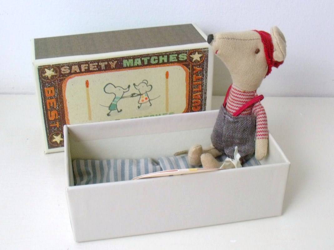 maileg mouse in a box