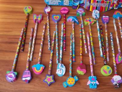 Lot Of 4 New Lisa Frank Adult Coloring Books and Velvet Art w/ Markers BN Grown Up Lot Of 4 New Lisa Frank Adult Coloring Books and Velvet Art w/ Markers BN Grown Up