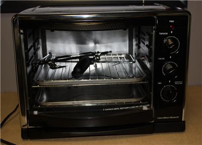 ... Hamilton Beach Large Capacity Countertop Rotisserie/Con vection Oven