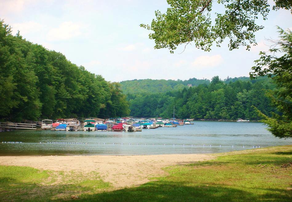 Bid4Assets Auction 442613 Lakefront Community 5700 acre Lake