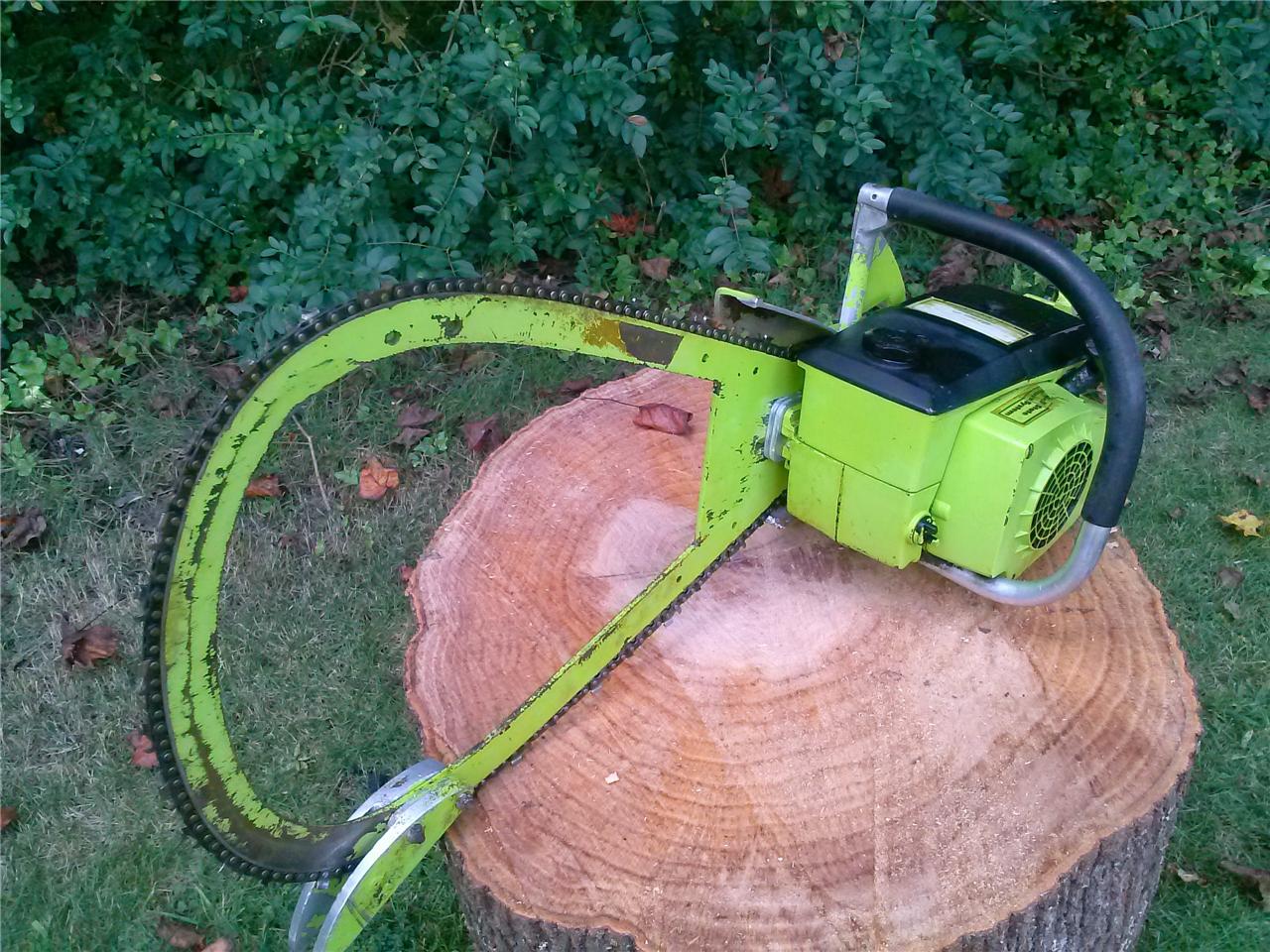 Rare Vintage Poulan 306A Chainsaw Chain Saw Bow Bar Chain Runs Great