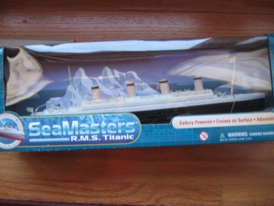 titanic toy boat that floats nib seamasters titanic battery operated ship boat floats titanic toy boat that floats nib seamasters titanic battery operated ship boat floats