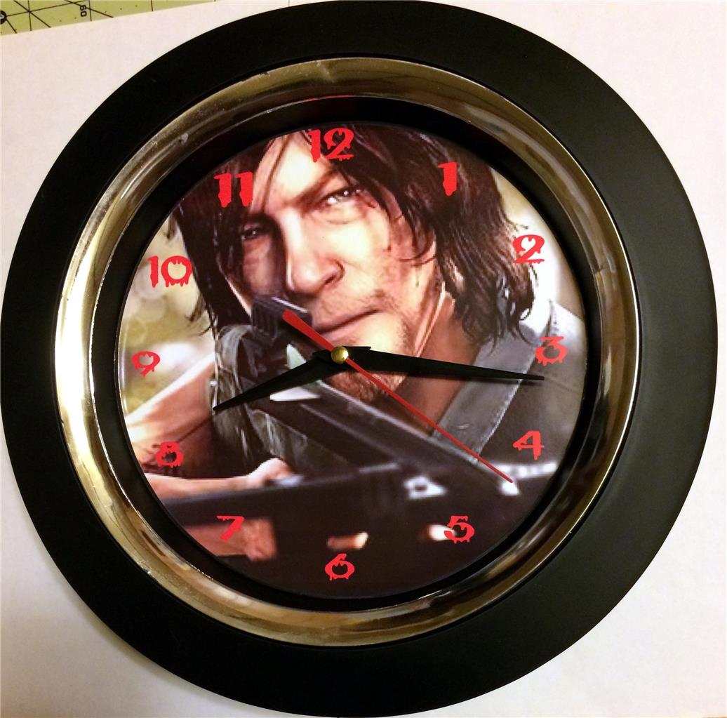 THE WALKING DEAD - 10" or 12" WALL CLOCK - DARYL DIXON