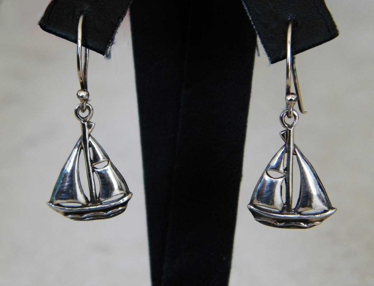 Cute 925 Sterling Silver Nautical Sailboat Earrings eBay