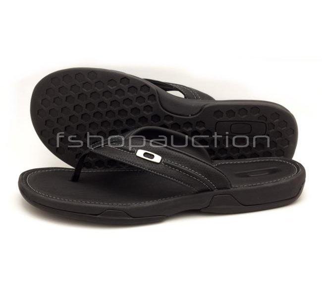 ... Oakley Rohrbach Black Size 7 US  38 Full Grain Leather Mens Sandals