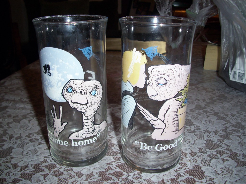 Et Vintage 1982 Pizza Hut Glasses Collectible Mint Lk